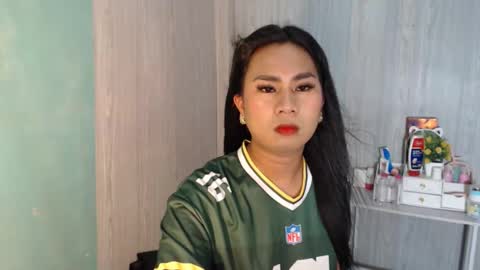 Mauie  online show from April 2026 07:22:01 PM