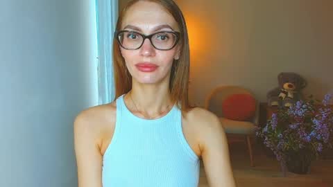 Snapshot of yourladysunshine chatting on May 2026 06:21:03 AM Ksyusha online show from May 2026 06:21:03 AM