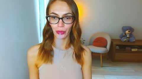 Snapshot of yourladysunshine chatting on May 2026 07:58:02 AM Ksyusha online show from May 2026 07:58:02 AM