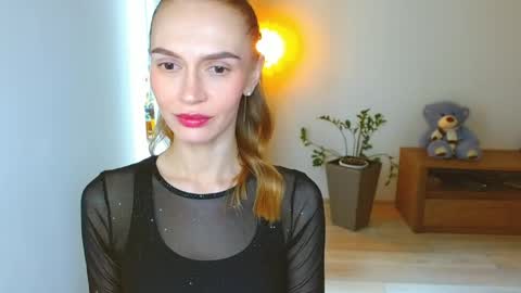 Snapshot of yourladysunshine chatting on May 2026 07:26:02 AM Ksyusha online show from May 2026 07:26:02 AM
