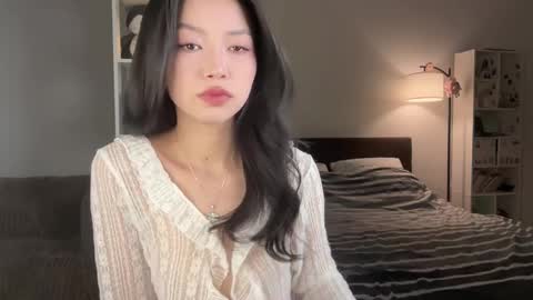 yourlittlesunrise_ online show from April 2026 05:26:02 AM