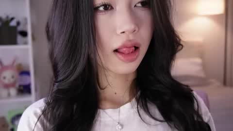 Snapshot of yourlittlesunrise_ chatting on May 2026 05:02:01 AM yourlittlesunrise_ online show from May 2026 05:02:01 AM
