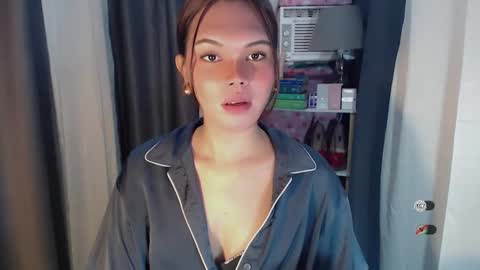 KYLIE MORE online show from March 2026 03:33:02 AM