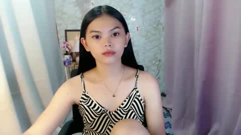 your lovely Dina online show from November 2025 02:16:01 PM