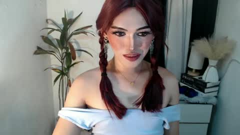 TIFFANY SUCKING QUEEN online show from June 2026 02:36:01 AM