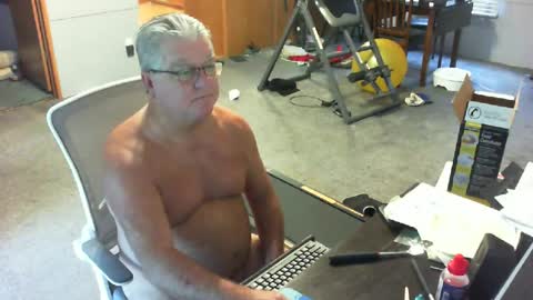 yourpoppi55 online show from June 2026 12:33:01 PM