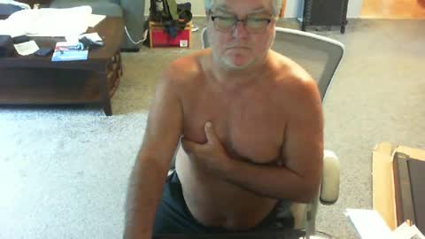 yourpoppi55 online show from August 2026 12:15:02 PM