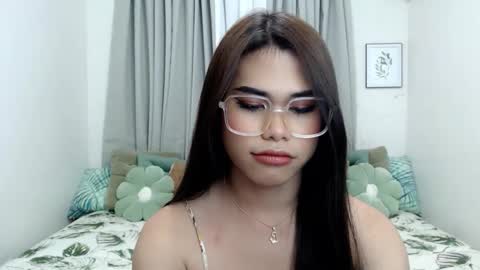 Snapshot of yourprettyblythe_ts chatting on January 2026 08:49:02 AM yourprettyblythe_ts online show from January 2026 08:49:02 AM