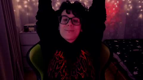 Snapshot of yourscosmic chatting on January 2025 08:58:02 PM Yours Cosmic online show from January 2025 08:58:02 PM