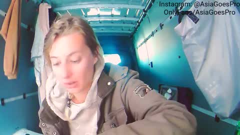 Snapshot of yoursecretgirlfriend963 chatting on December 2024 03:05:01 PM AsiaGoesPro - On All Socials online show from December 2024 03:05:01 PM