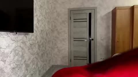 yourselenas online show from June 2026 06:31:02 PM