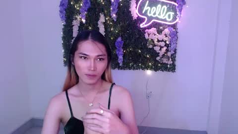 Snapshot of yoursexservice chatting on December 2024 01:25:01 AM online show from December 2024 01:25:01 AM