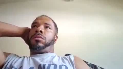 yoursexydaddy8181 online show from August 2026 07:05:02 PM