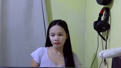 yoursweet_vanessa26 online show from November 2025 11:24:02 AM