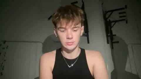 yoursweetyguy online show from December 2025 02:23:02 PM