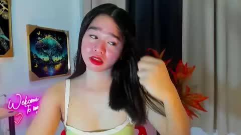 yourtinybunny online show from November 2025 11:33:01 AM