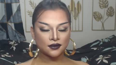 Snapshot of yourtrannyqueenxxx chatting on June 2026 05:53:02 AM Anastacia Grey online show from June 2026 05:53:02 AM