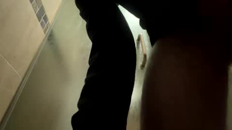 yourwhiteislandboy online show from March 2026 09:09:02 AM