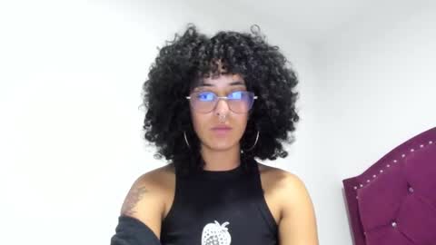 Snapshot of youwishtobeme chatting on March 2025 12:07:02 AM elizabeth ju online show from March 2025 12:07:02 AM