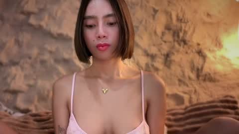 Snapshot of yowginethegreat chatting on May 2026 07:59:02 AM YowgineTheGreat online show from May 2026 07:59:02 AM