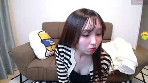 Snapshot of yui_x chatting on May 2026 10:45:01 AM yui_x online show from May 2026 10:45:01 AM