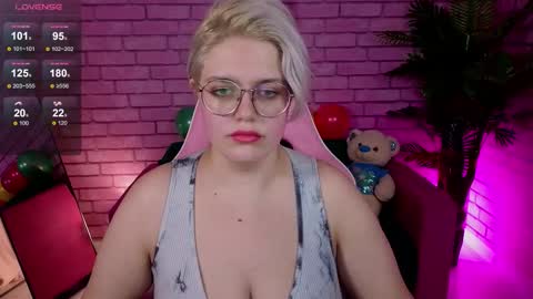 Snapshot of yukiohara chatting on November 2025 10:49:02 AM Yuki online show from November 2025 10:49:02 AM