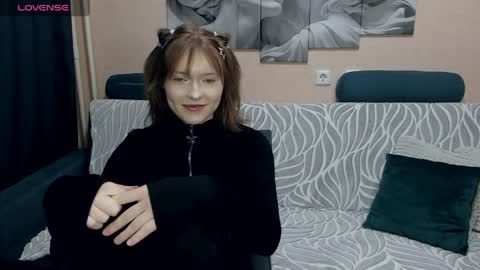 YukiShine online show from April 2026 05:32:02 PM