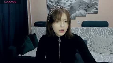 YukiShine online show from April 2026 10:16:01 AM