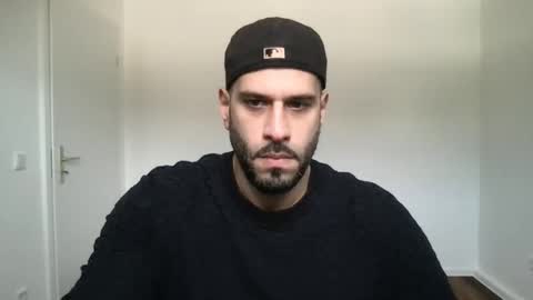 Snapshot of yul53 chatting on November 2025 12:39:02 PM yul53 online show from November 2025 12:39:02 PM