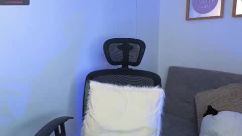 yulian_vasquez online show from September 2025 12:19:01 PM