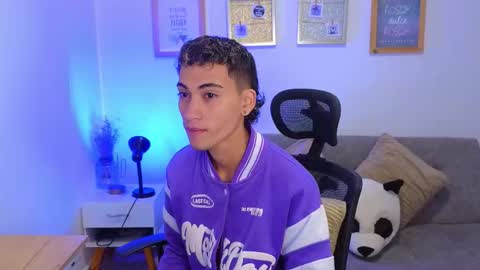 yulian_vasquez online show from December 2025 12:33:02 PM