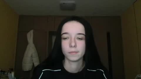 Yuliia online show from November 2025 06:45:01 AM