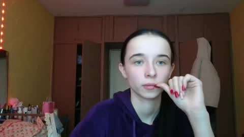 Yuliia online show from March 2026 08:10:02 AM