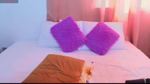 Yulina online show from February 2025 09:29:01 PM
