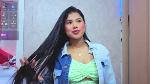 Snapshot of yulissa_girls chatting on July 2026 02:08:02 PM yulissa_girls online show from July 2026 02:08:02 PM