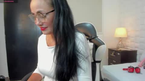 Snapshot of yulitza1025 chatting on December 2025 12:31:02 PM Y U L I T Z A online show from December 2025 12:31:02 PM