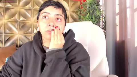 YUMEKO  online show from October 2025 12:09:01 PM