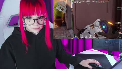 Snapshot of yumi_youkai chatting on December 2024 04:42:01 PM Yumi 3 online show from December 2024 04:42:01 PM