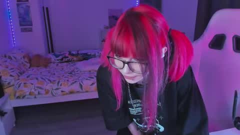 Snapshot of yumi_youkai chatting on September 2025 05:25:02 PM Yumi 3 online show from September 2025 05:25:02 PM