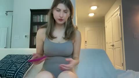 yumiandwolf online show from March 2025 04:17:02 PM