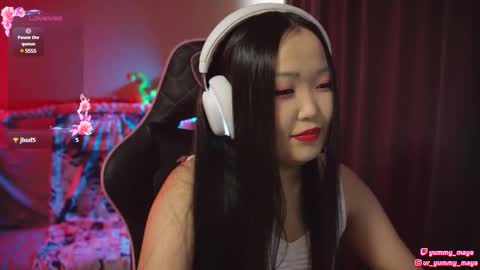 Snapshot of yummy_maya chatting on March 2025 08:38:02 AM Chimi online show from March 2025 08:38:02 AM