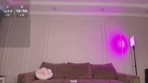 Yumi online show from February 2026 07:15:02 PM