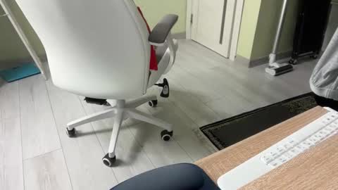 Snapshot of yummyalexxx chatting on January 2026 05:27:02 PM Alex online show from January 2026 05:27:02 PM