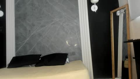 Yummyduo online show from December 2024 12:01:02 PM