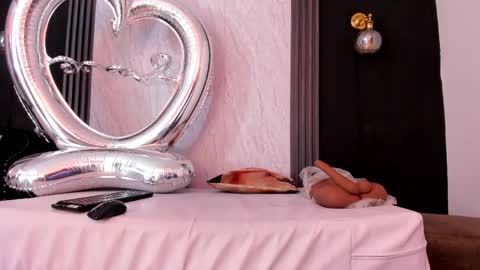 Yummyduo online show from April 2026 11:48:01 AM