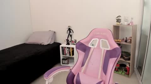 Snapshot of yunablack chatting on January 2025 03:15:01 PM Yuna online show from January 2025 03:15:01 PM