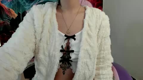 Snapshot of yunablack chatting on November 2025 02:38:02 PM Yuna online show from November 2025 02:38:02 PM