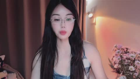 Snapshot of yuner0715 chatting on June 2026 02:24:02 AM YunEr online show from June 2026 02:24:02 AM