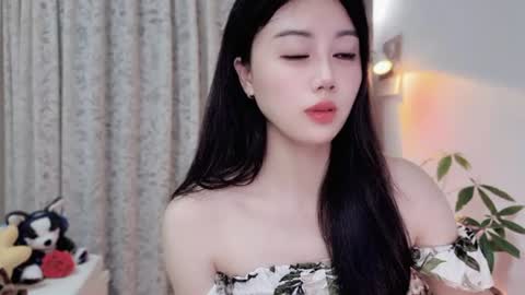 Snapshot of yuner0715 chatting on June 2026 03:16:01 PM YunEr online show from June 2026 03:16:01 PM