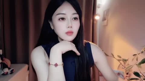 Snapshot of yuner0715 chatting on June 2026 08:15:01 AM YunEr online show from June 2026 08:15:01 AM